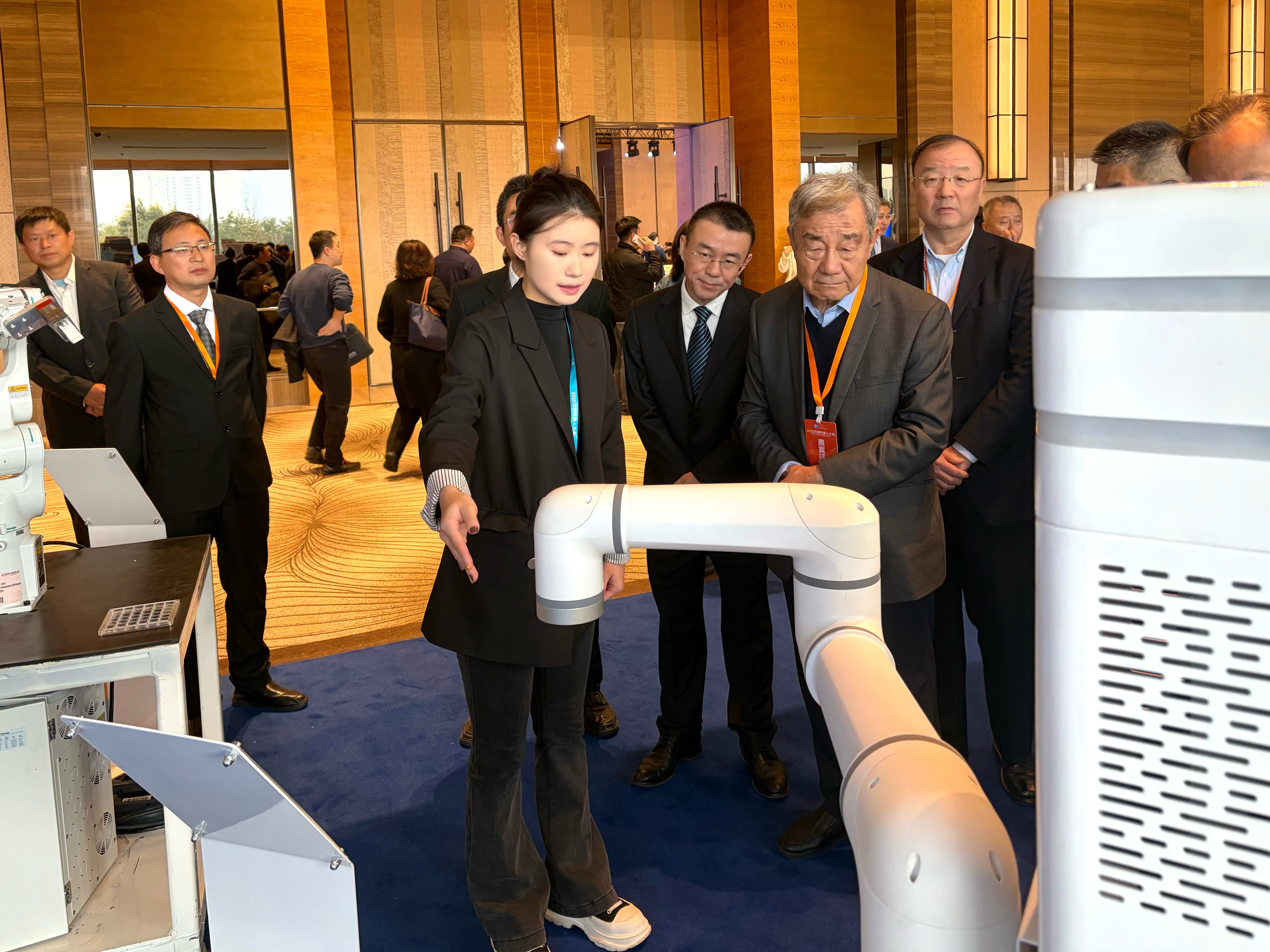 微信图片_20251028141508 微信图片_20251028141508